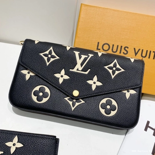 AAA Pruses Bags POCHETTE FÉLICIE LOUIS VUITTON 0822